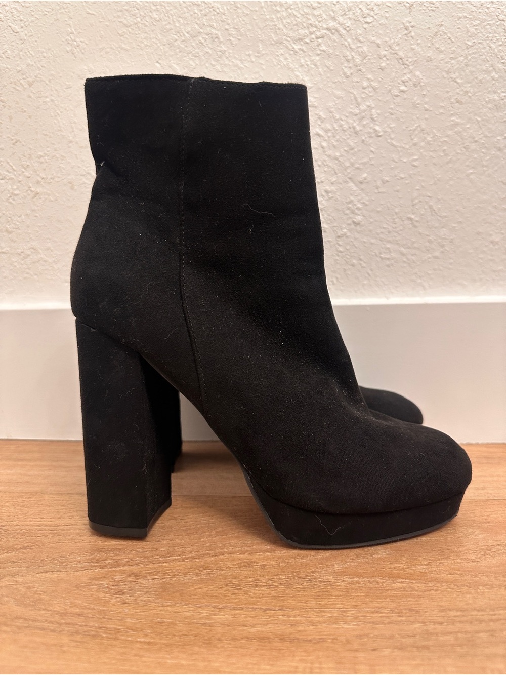 Forever 21 Black Suede Platform Block Heel Ankle Boots